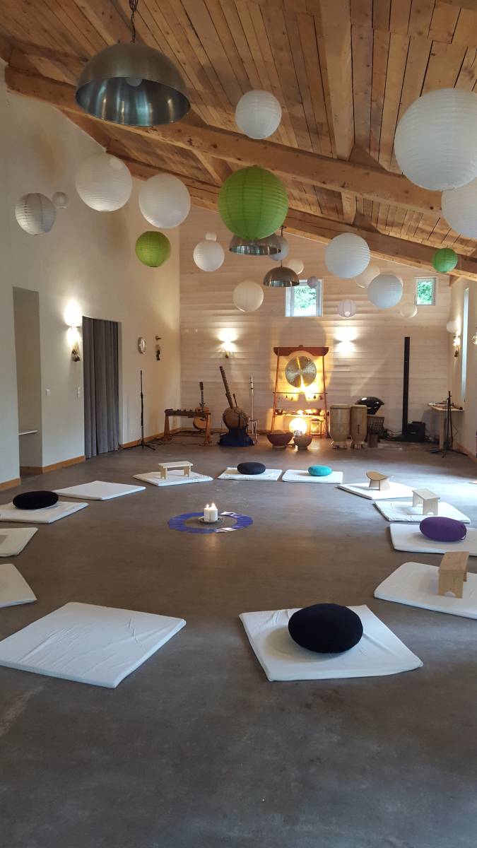 Salle pour yoga, formation, stage à Mirmande dans la Drôme