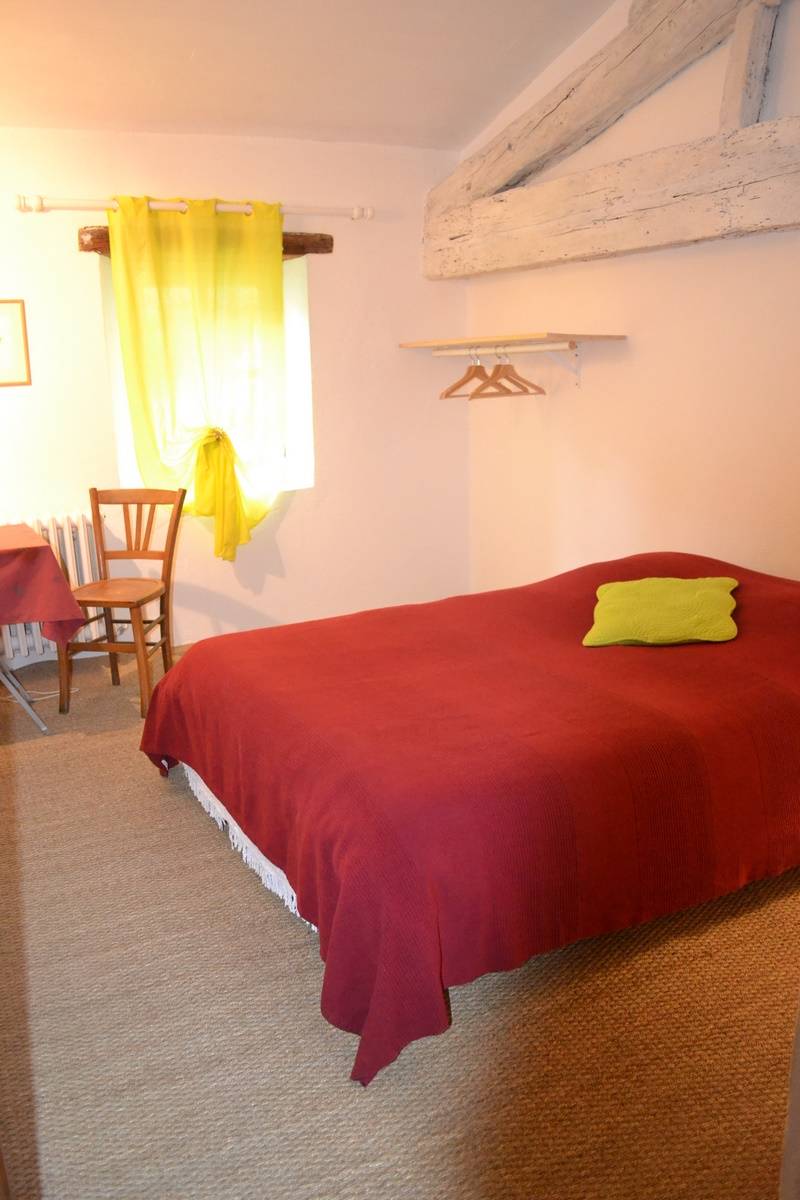 Chambre individuelle avec sanitaires partagés en résidentiel en Rhone Alpes